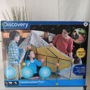 Discovery Construction Fort-72 Piece Build and Play Set Ages 5+